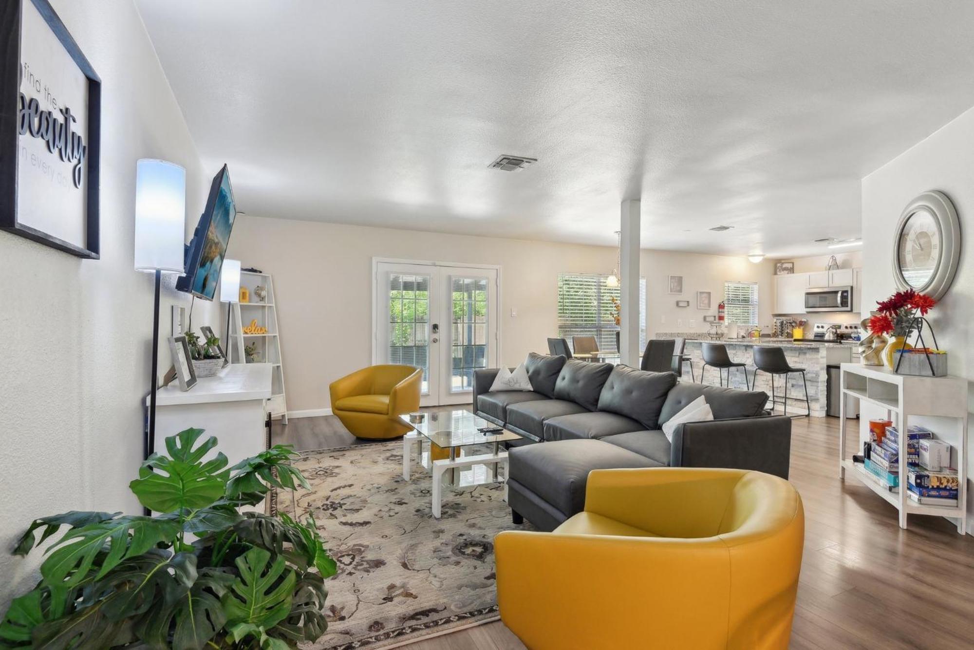 Modern Rental Near Medical Center, Six Flags, Utsa, La Cantera, Lackland Afb 圣安东尼奥 外观 照片